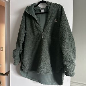 Women’s north face quarterzip